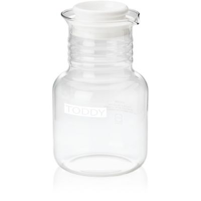 https://www.cremashop.se/media/cache/grid_product_hdpi/content/products/toddy/glass-decanter-with-lid/8852-e09b02248f267b5073fd120bd9a61a25.jpg